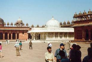 Grabmahl in der Jama Masjid Moschee