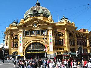 Flinders Station, Bahnhof