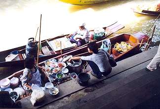 swimming markets of Dammnoen Saduak, open air kitchen