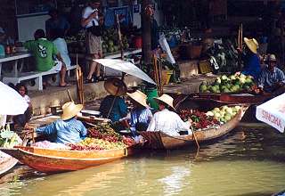 swimming markets of Dammnoen Saduak