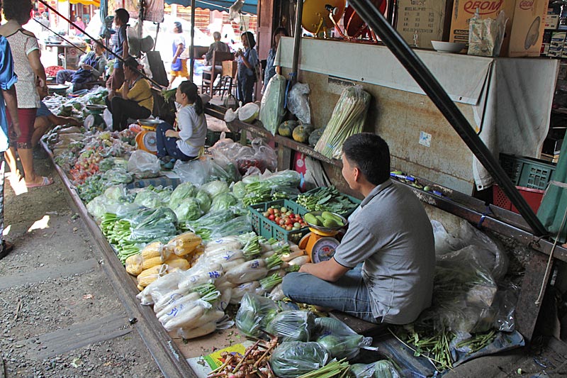 Mae Klong Railway Market