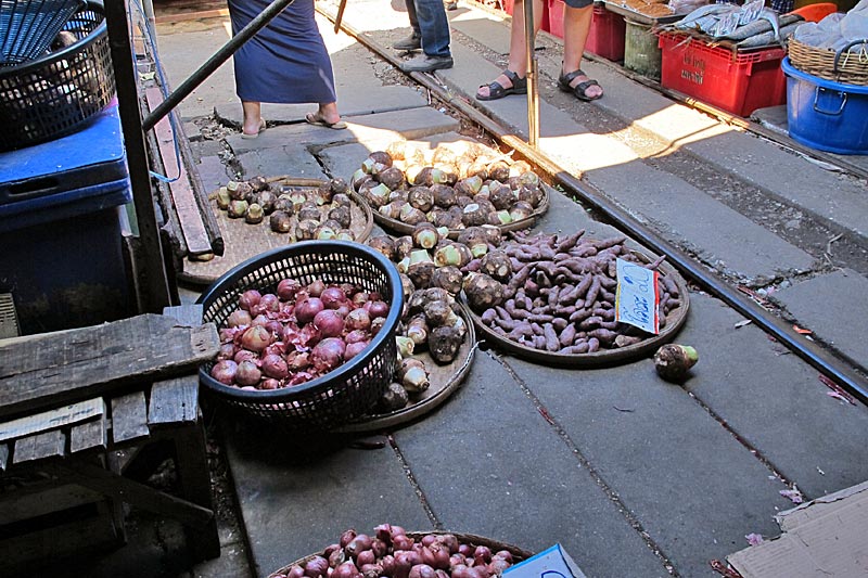 Mae Klong Railway Market