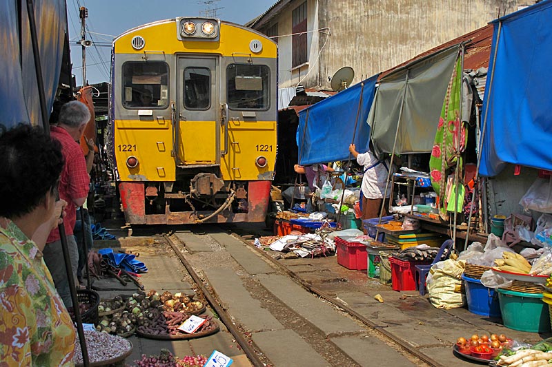 Mae Klong Railway Market