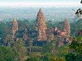 Tempelberg Phnom Bakheng  -  zum Vergrössern bitte anklicken!!